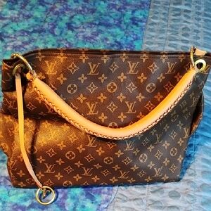 Large Brown Monogram Tote Shoulder Fashion Bag, Zipper Top, EUC